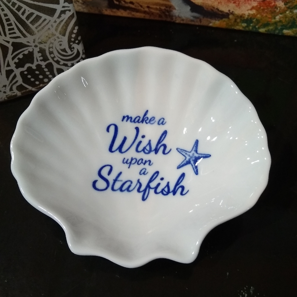 Andrea by Sadek Make a Wish upon a Starfish trinket or appetizer dish